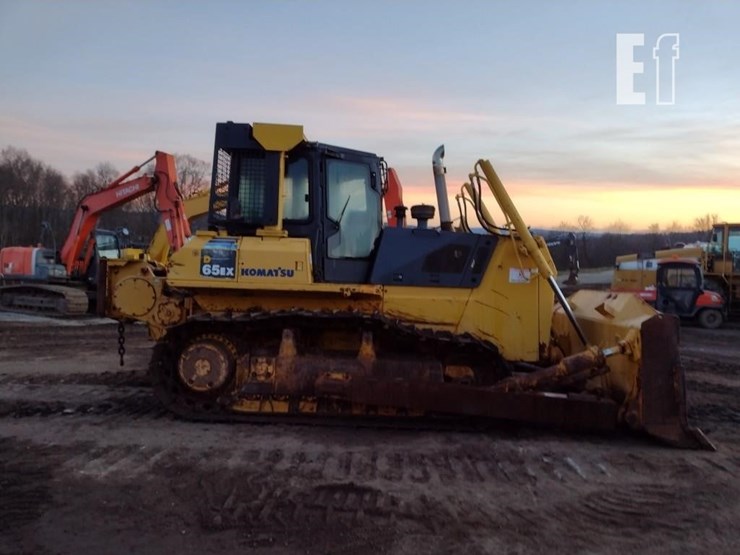 2004-komatsu-d65ex-15-image-3