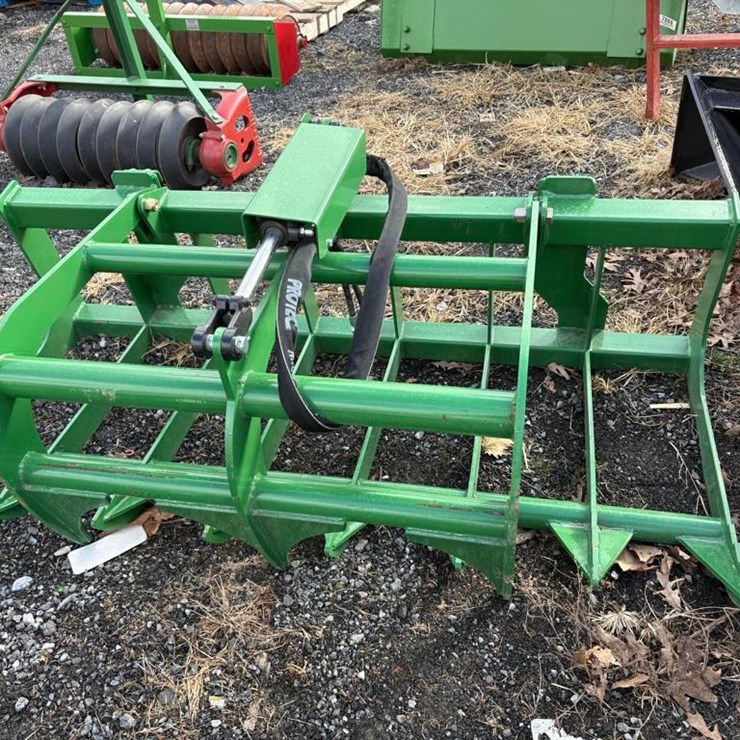 (New) John Deere 66in JMR Grapple