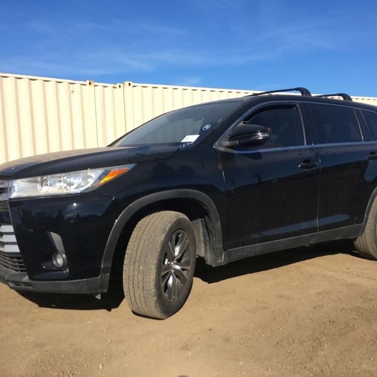 2019 TOYOTA HIGHLANDER