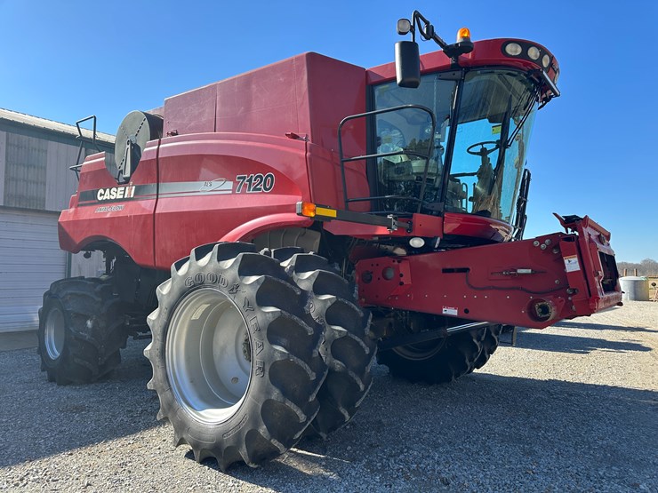 #35797-•-2011-case-7120-combine-image-2