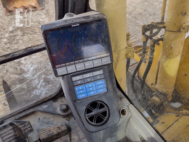 2009-komatsu-pc138us-lc-8-image-7