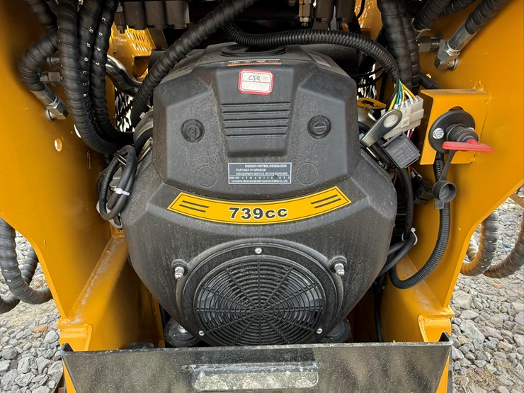 #82-•-unused-agt-mx-crt23-stand-on-tracked-loader-mxcrt232025j00637-inv#-35702-image-23