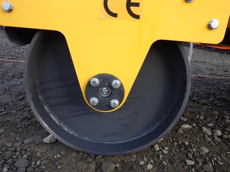 2025-sdlool-850-vibratory-smooth-drum-roller-image-9