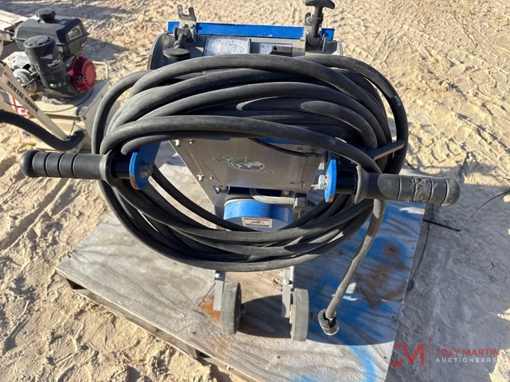 blast-trac-1-8dm-electric-walk-behind-shot-blaster-image-5