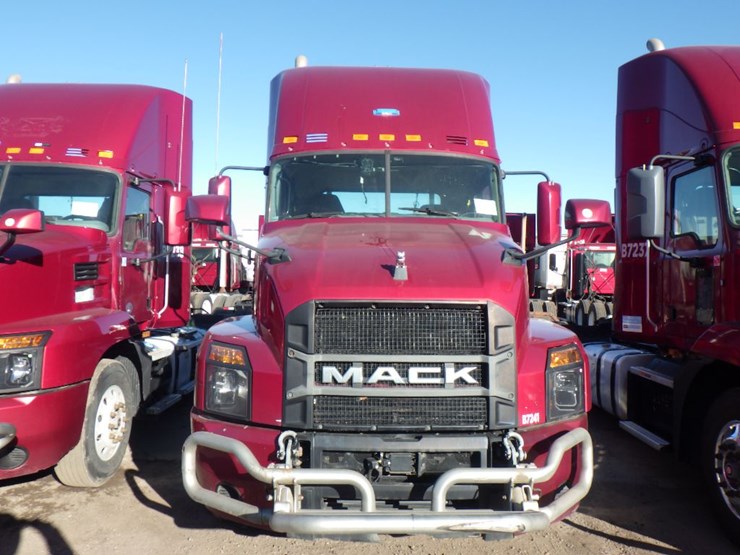 2020-mack-an64t-image-2