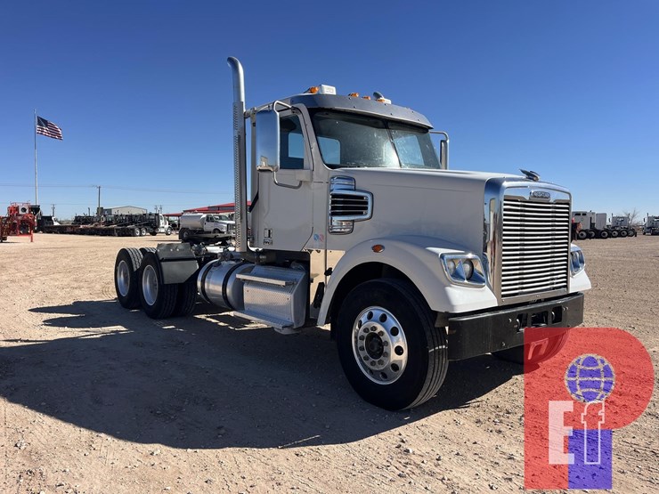 2021-freightliner-coronado-122-sd-image-14