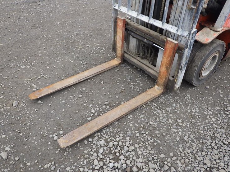 toyota-7fgu18-forklift-image-7