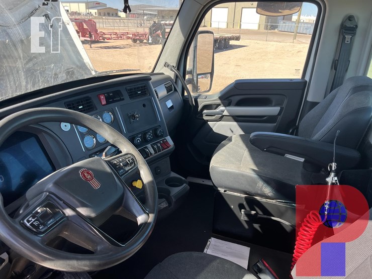 2024-kenworth-t880-image-9