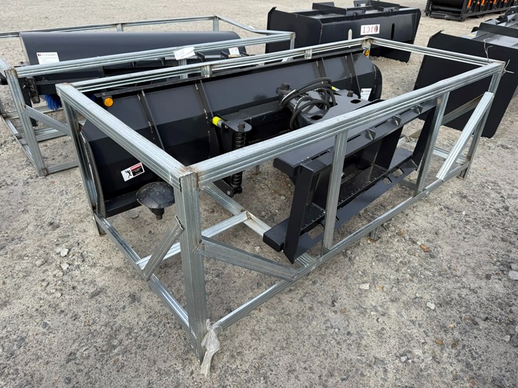 #2089-•-unused-jct-6'-skid-steer-dozer-bladeinv#-36010-image-2