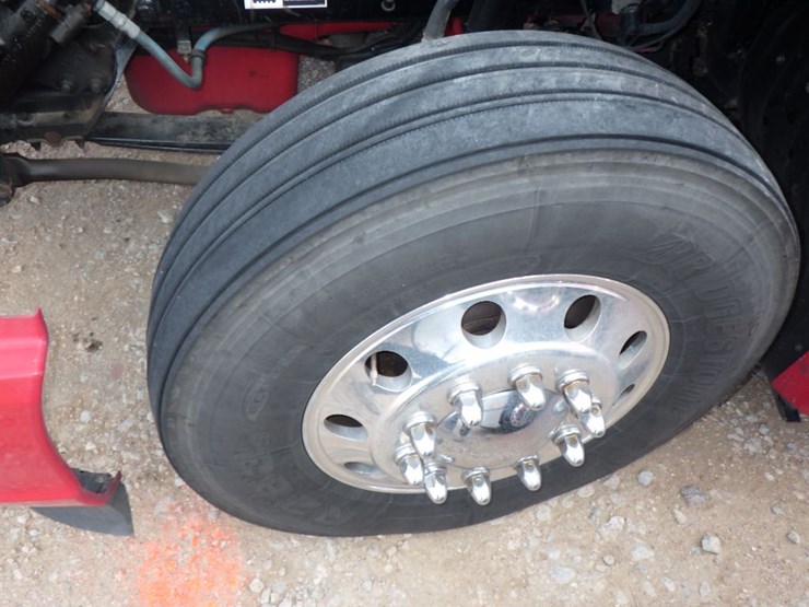 2020-kenworth-t680-image-26