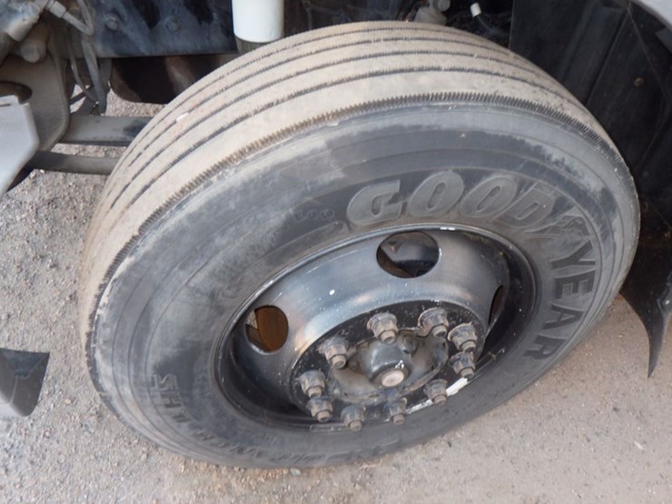 2017-international-prostar-image-22