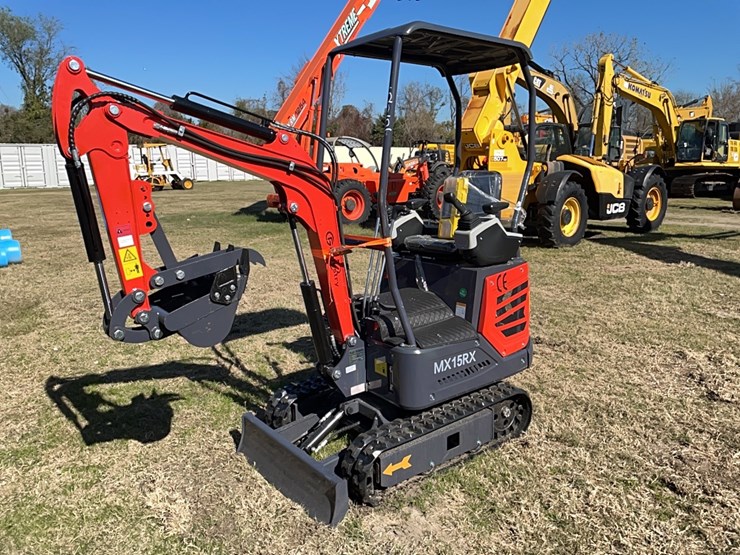 new-cfg-mx15rx-hydraulic-excavator-image-1