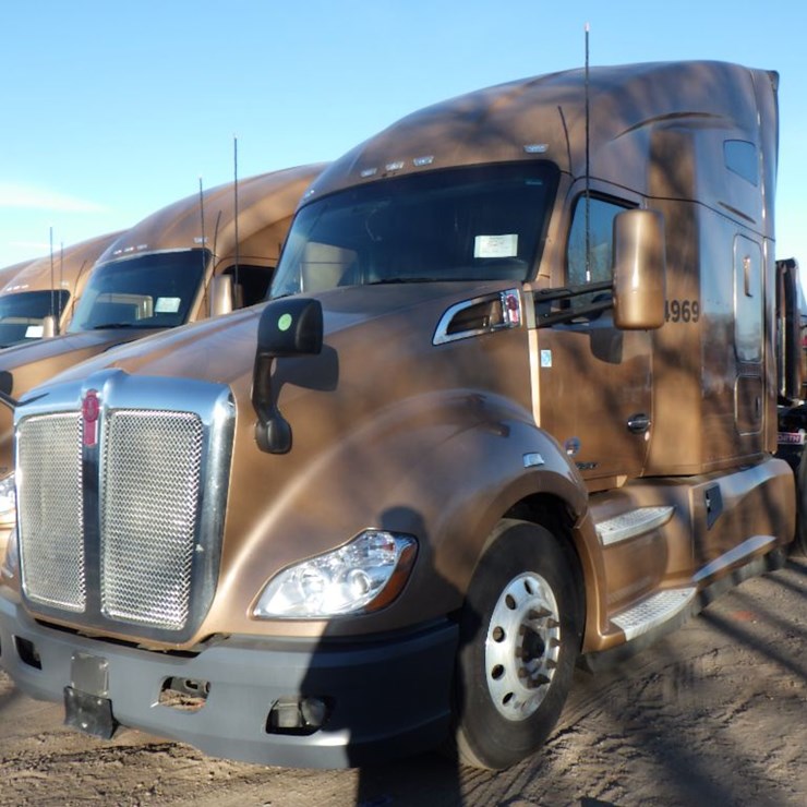 2022 KENWORTH T680