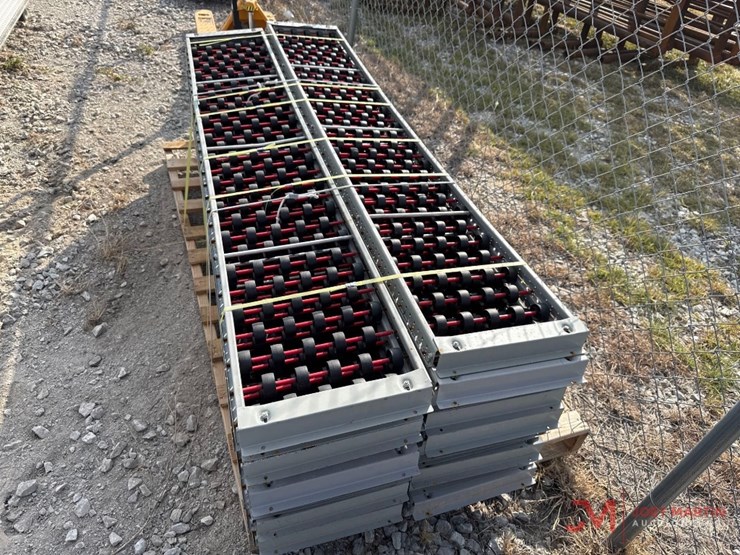 pallet-of-roller-beds-image-2