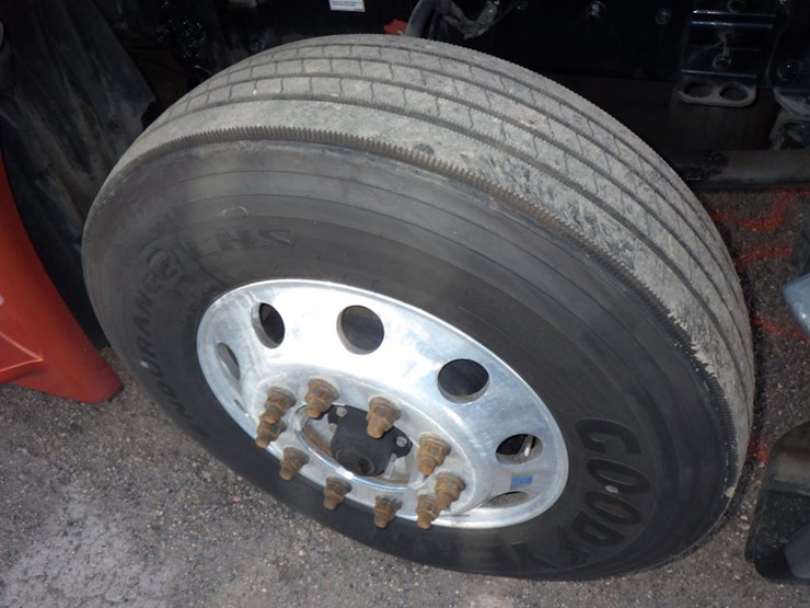 2017-freightliner-cascadia-125-evolution-image-30