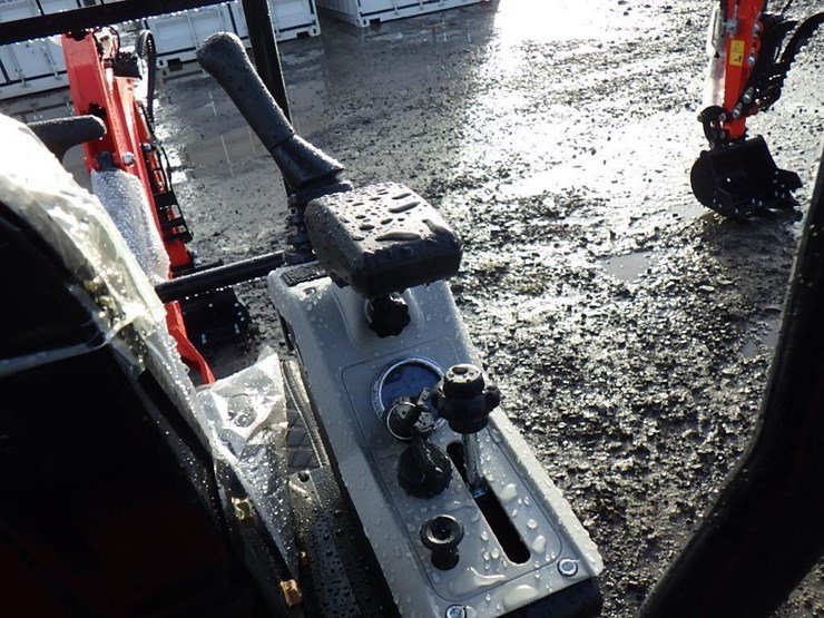 2025-tpm-18bs-hydraulic-excavator-image-21