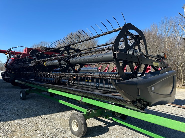 #35808-•-2015-mac-don-30'-flex-draper-header-image-2