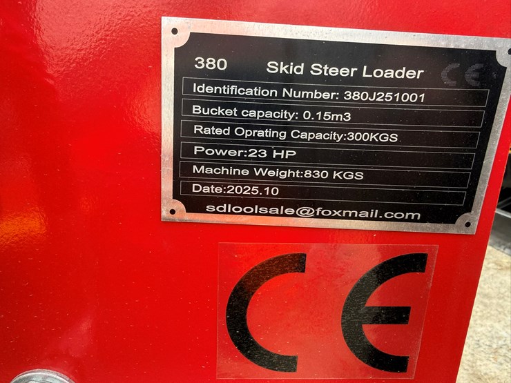 #92-•-unused-sdlool-sl380c-stand-on-tracked-loader-380j251001-inv#-36227-image-7