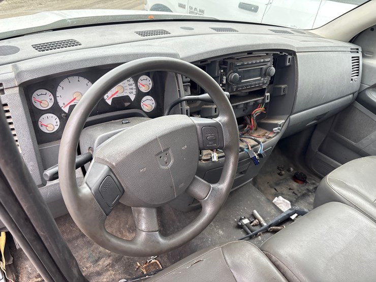 2009-dodge-ram-2500-image-8