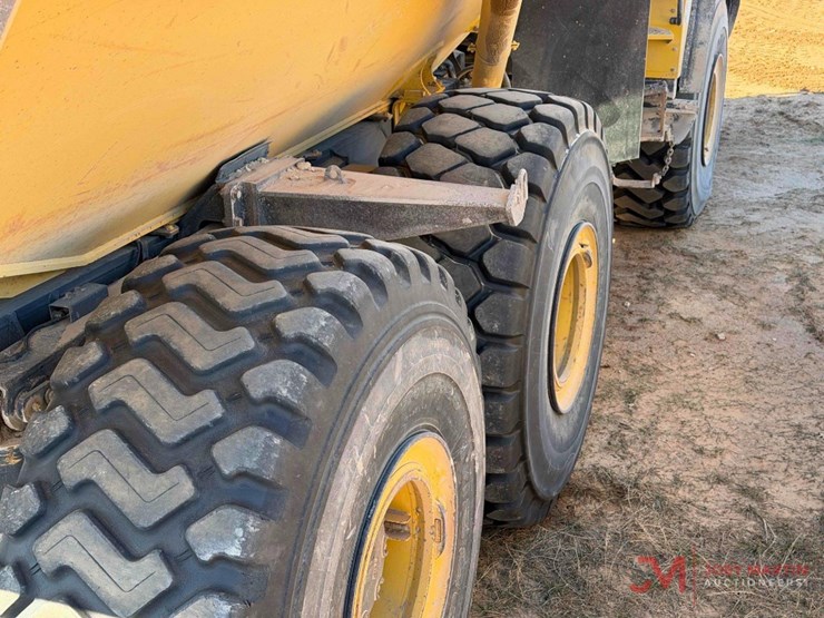 2019-komatsu-hm400-5-image-25