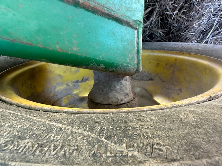 john-deere-455-image-7