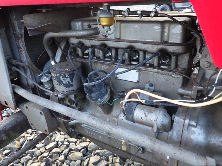 massey-ferguson-tractor-image-11