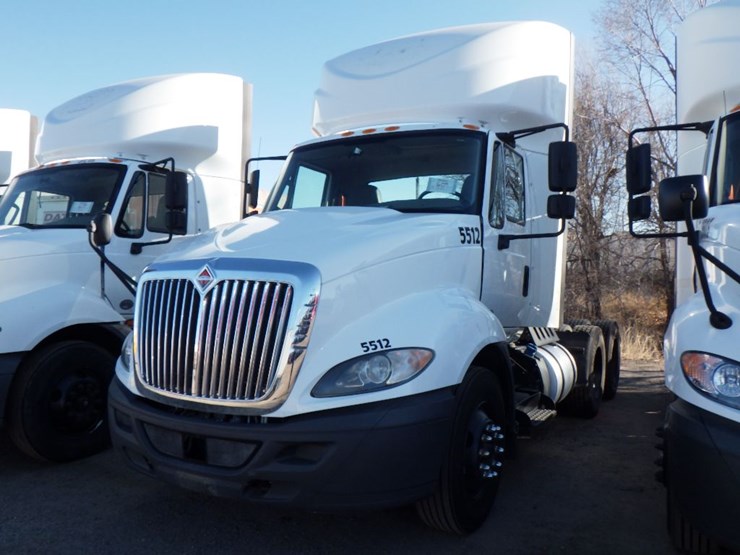 2017-international-prostar-image-1