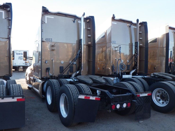 2022-kenworth-t680-image-17