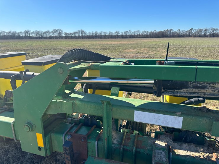 35257-john-deere-12-image-51