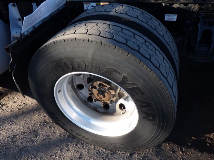 2022-kenworth-t680-image-20