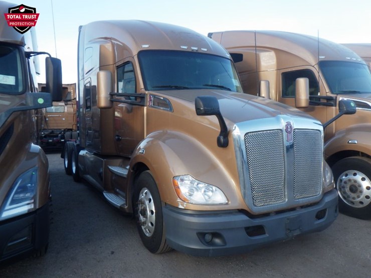 2022-kenworth-t680-image-3