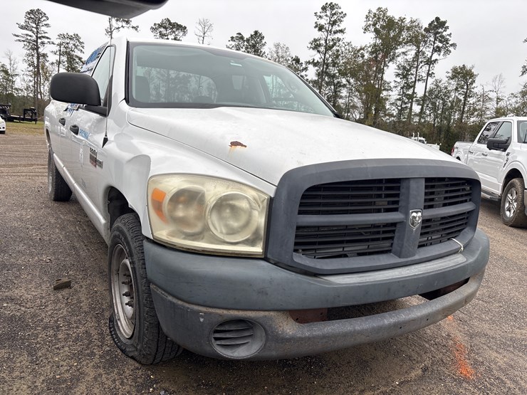 2009-dodge-ram-2500-image-2