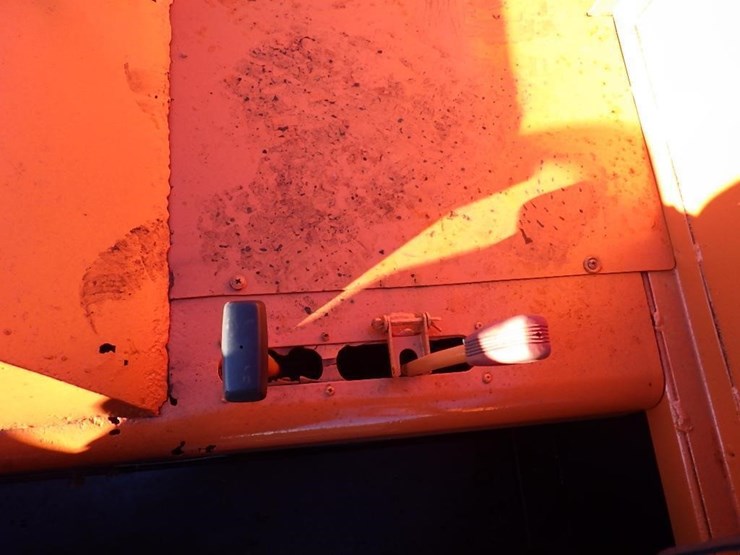 carrier-rg-30-6'-tracked-dumper-image-22