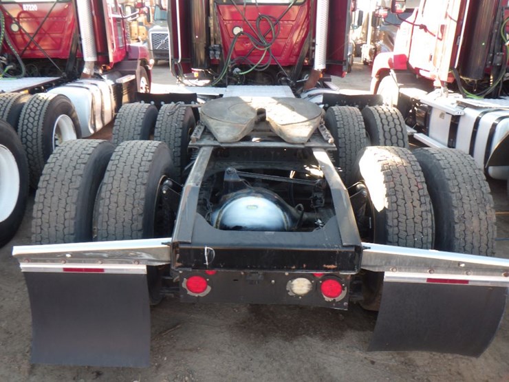 2020-mack-an64t-image-7