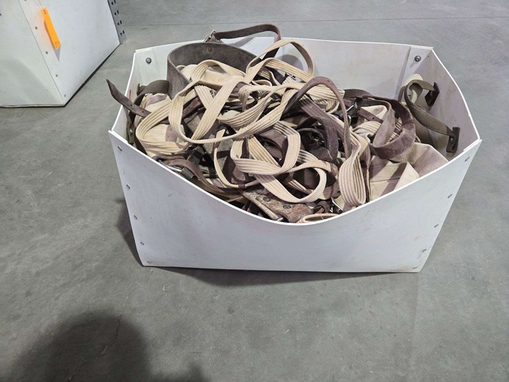 (2)-boxes-of-hay-sacks-with-leads-and-rope-image-11
