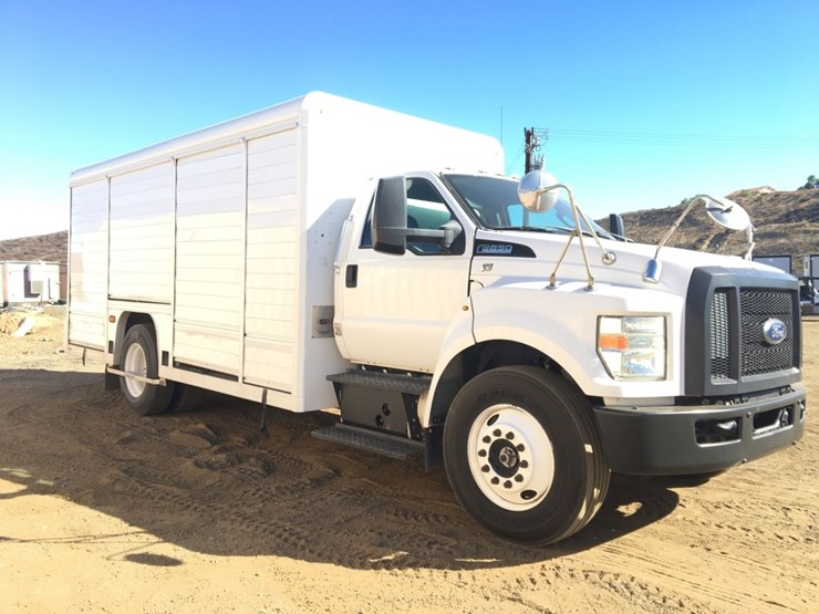 2017-ford-f650-image-2