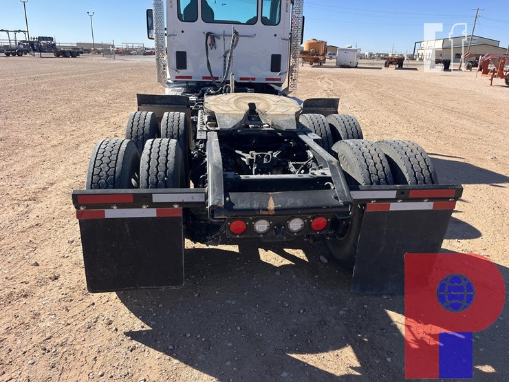 2024-kenworth-t880-image-3