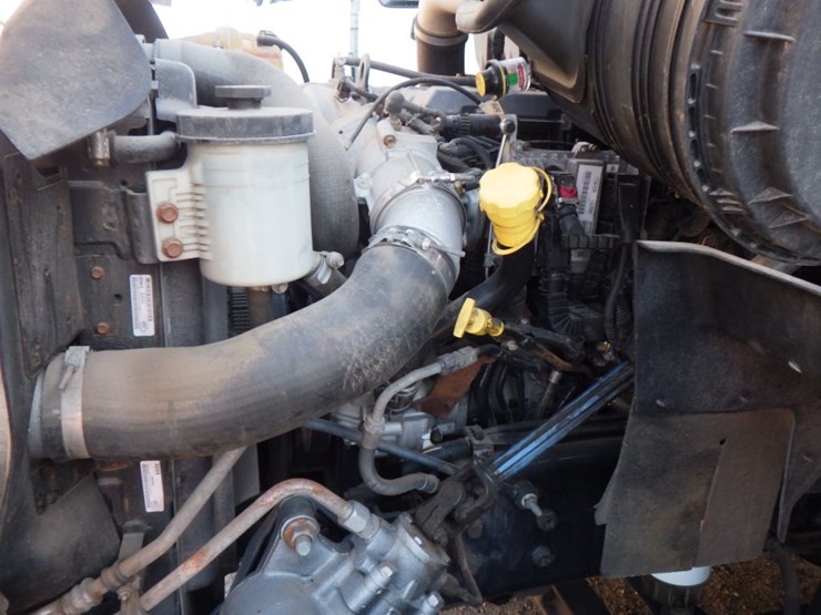 2017-international-prostar-image-19