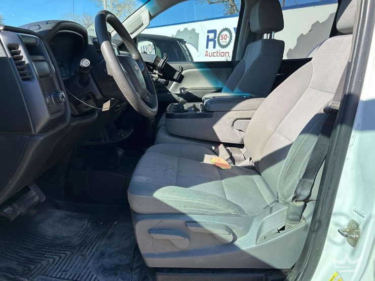 2019-chevrolet-silverado-1500-image-8