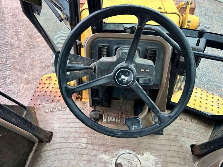 john-deere-310d-image-28
