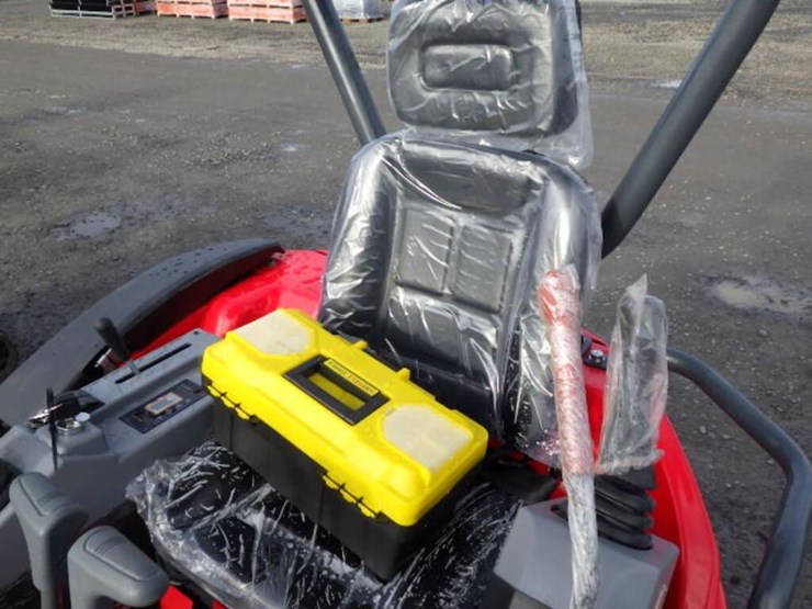 2025-vicsec-30-hydraulic-excavator-image-27