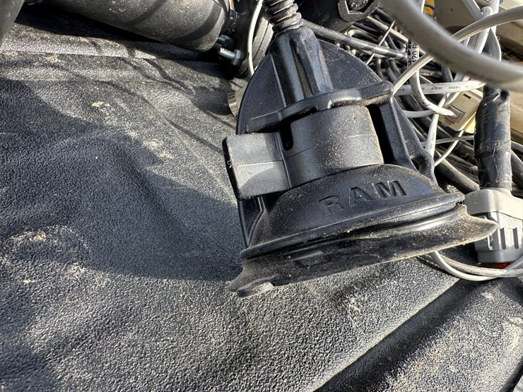 #36280-•-trimble-gps-system-image-25