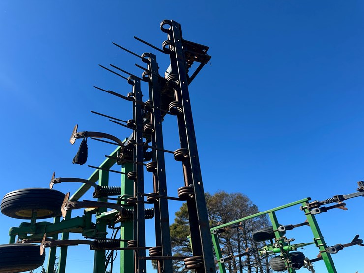 john-deere-27-image-28