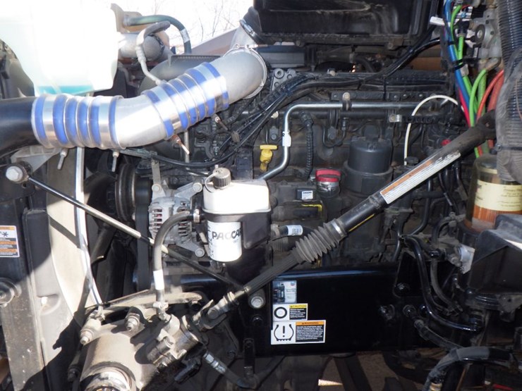 2022-kenworth-t680-image-23