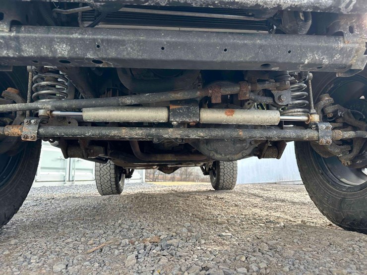 2013-jeep-wrangler-sport-image-4