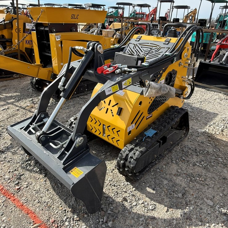 #87 • Unused SDLanch SDL60 Stand-On Skid Steer Loader A2510206404 Inv# 35040