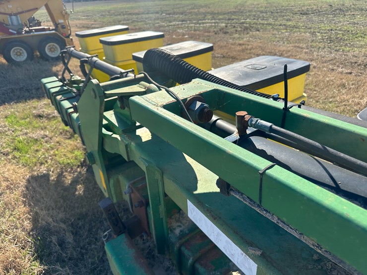 35257-john-deere-12-image-62