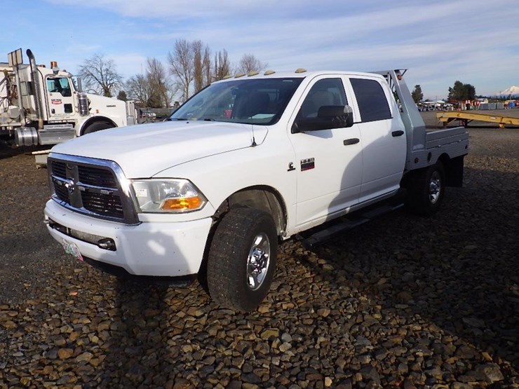 2010-dodge-2500-image-1