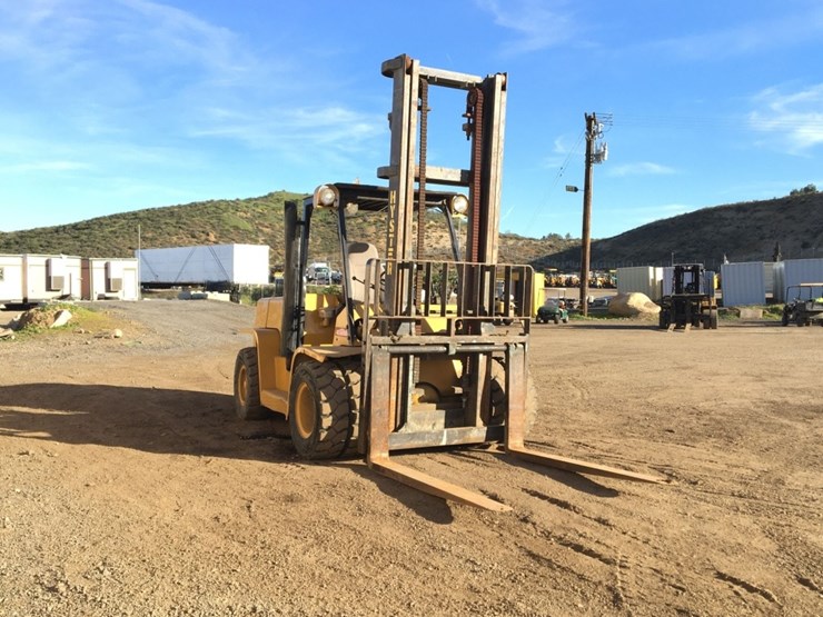 hyster-155-construction-forklift,-image-2