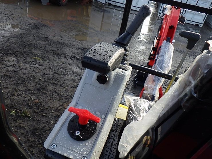 2025-tpm-18bs-hydraulic-excavator-image-23